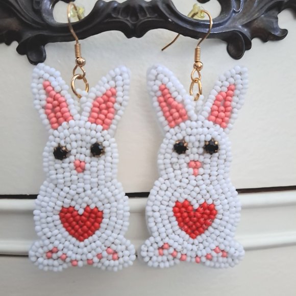 Beaded Valentines or Easter Earings - Picture 1 of 2